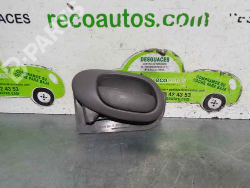 Used Rear left interior door handle Rear left interior door handle PEUGEOT 206 Hatchback (2A/C) 1.1 i (60 hp) 5887174 5887174