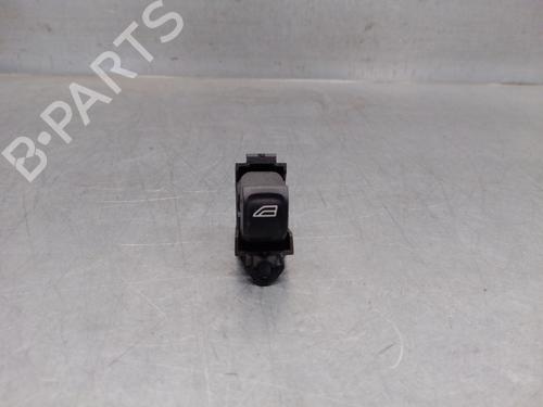 Used Right rear window switch VOLVO XC70 II (136) D5 AWD (185 hp) 19107052