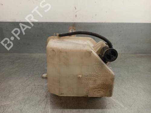 Windscreen washer tank HYUNDAI ELANTRA III (XD) 2.0 CRDi | BP17809396C113 