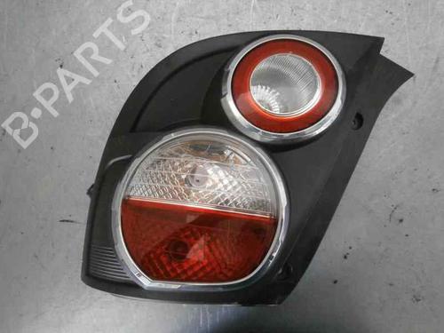 Used Right taillight CHEVROLET AVEO Hatchback (T300) 1.3 D (95 hp) 2307332