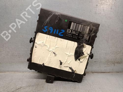Used Electronic module RENAULT TWINGO II (CN0_) 1.5 dCi 75 (75 hp) 19704458