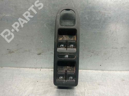 Used Left front window switch Left front window switch VW GOLF VI (5K1) 1.4 (80 hp) 9286932 9286932