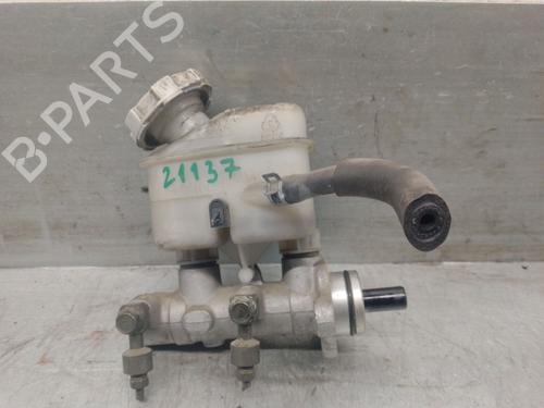 Used Brake master cylinder KIA CARENS II MPV (FJ) 1.6 (105 hp) 19681080
