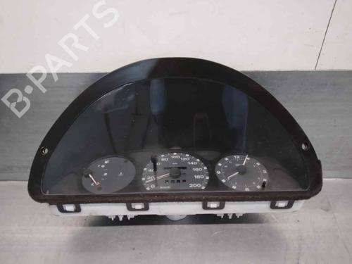 Used Instrument cluster FIAT PUNTO (176_) 1.7 TD (176AT) (63 hp) 18154940
