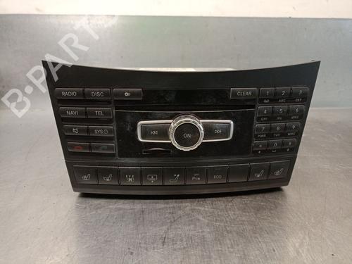 Used Radio MERCEDES-BENZ E-CLASS (W212) E 500 4-matic (212.091) (408 hp) 19053084