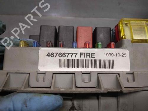 Fuse box FIAT PUNTO (188_) 1.2 16V 80 (188.233, .235, .253, .255, .333, .353, .639,... | BP18660613E1 
