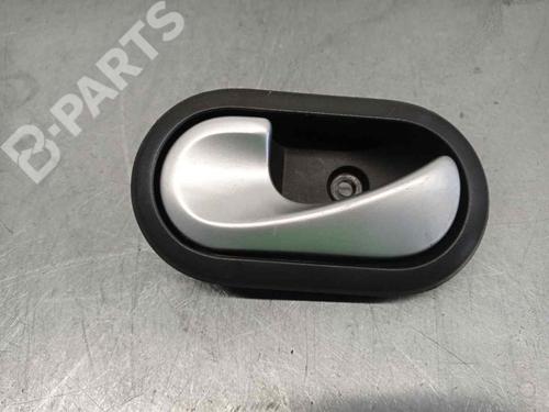 front-left-interior-door-handle-dacia-sandero-12-16v-8200733848-5-puertas-2008-10104866 main image