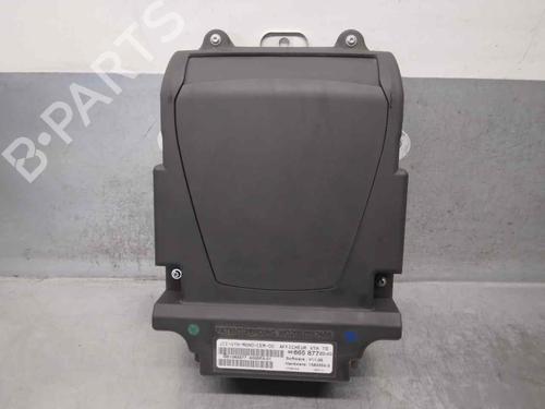 Used Display monitor PEUGEOT 5008 (0U_, 0E_) 2.0 HDi 150 / BlueHDi 150 (150 hp) 18110675
