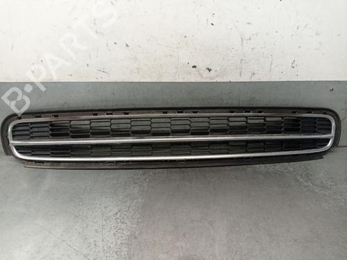 Used Grille MINI MINI (R56) Cooper (120 hp) 19321959