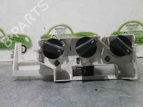 Used Climate control TOYOTA COROLLA Compact (_E11_) 1.4 (ZZE111_, ZZE111R) (97 hp) 2062358