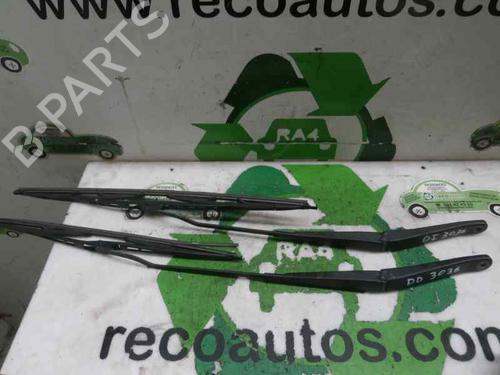 Used Front windshield wiper arm FIAT STILO (192_) 1.9 D Multijet (100 hp) 3471279