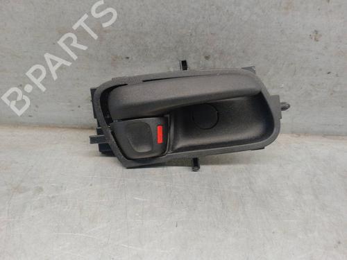 Højre bagtil invendig håndtag TOYOTA YARIS (_P21_, _PA1_, _PH1_) 1.5 Hybrid (MXPH10, MXPH11) (116 hp) 17725176