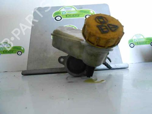 Brake master cylinder FORD FIESTA V (JH_, JD_) 1.3 | BP2076829M77 