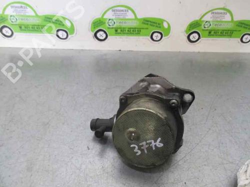 Used Vacuum pump RENAULT KANGOO (KC0/1_) 1.5 dCi (68 hp) 2063177