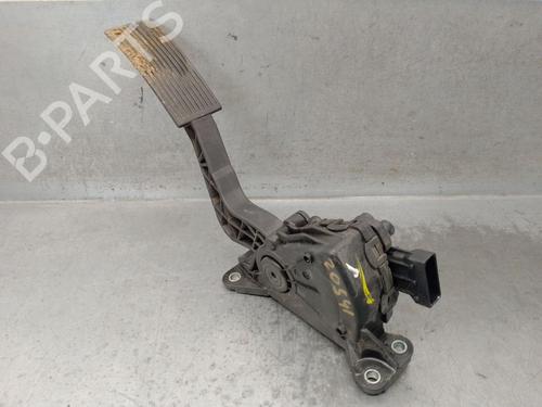 Used Pedal NISSAN PATHFINDER III (R51) 2.5 dCi (174 hp) 19023039