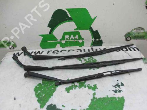 Used Front windshield wiper arm SUZUKI VITARA (ET, TA, TD) 1.9 D All-wheel Drive (SE419TD) (75 hp) 3470537