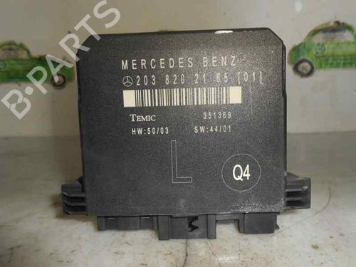 Used Comfort control module MERCEDES-BENZ C-CLASS (W203) C 220 CDI (203.008) (150 hp) 2060670