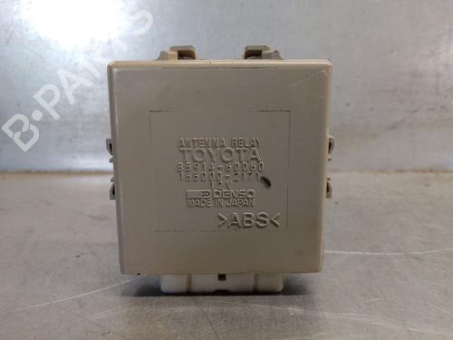 Used Electronic module TOYOTA LAND CRUISER 90 (_J9_) 3.0 TD (KZJ90_, KZJ95_, KZJ90R, KZJ95R, KZJ90W, KZJ95W) (125 hp) 19442556