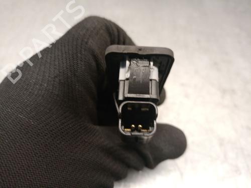 Tailgate handle PEUGEOT 2008 I (CU_) 1.2 THP 110 / PureTech 110 | BP20075202C132