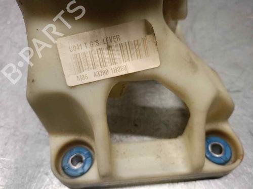 Gear lever KIA CEE'D Hatchback (ED) 1.6 CRDi 115 | BP18254757M90 