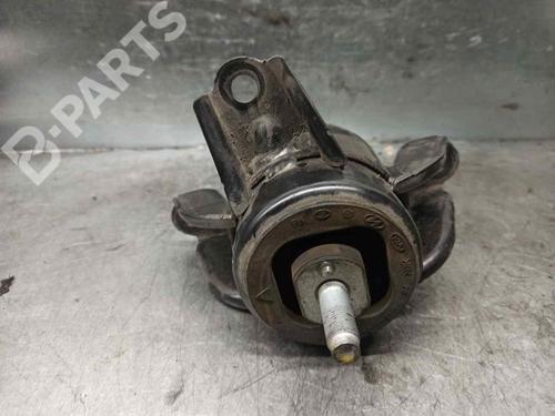 Used Engine mount Engine mount HYUNDAI i30 Estate (GD) 1.4 CRDi (90 hp) 8815685 8815685