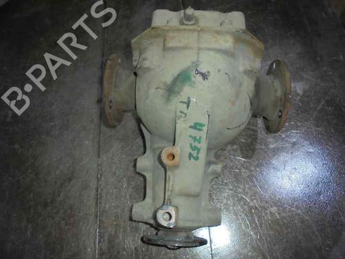 Rear differential MITSUBISHI SANTAMO (UG) 2.0 16V 4WD (139 hp) 5115044