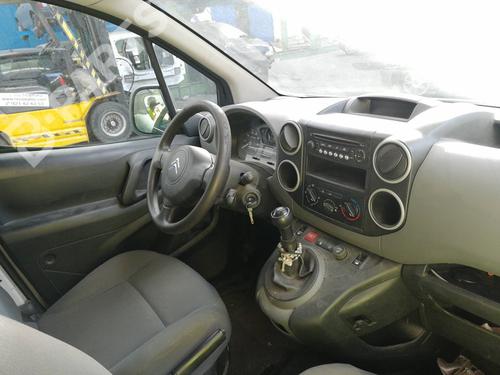 Fuse box CITROËN BERLINGO Box Body/MPV (B9) 1.6 HDi 90 16V | BP8381087E1  - Image 10