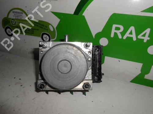 Used ABS pump RENAULT CLIO III (BR0/1, CR0/1) 1.2 16V (BR02, BR0J, BR11, CR02, CR0J, CR11) (75 hp) 2123935