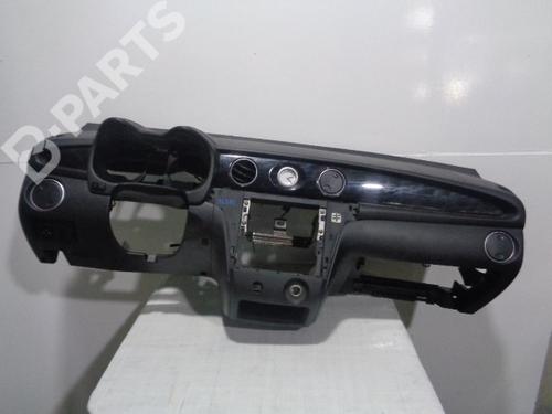 Used Dashboard Dashboard MITSUBISHI OUTLANDER I (CU_W) 2.4 4WD (CU5W) (160 hp) 10679434 10679434