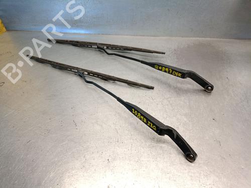 Used Front windshield wiper arm Front windshield wiper arm 19150776 19150776