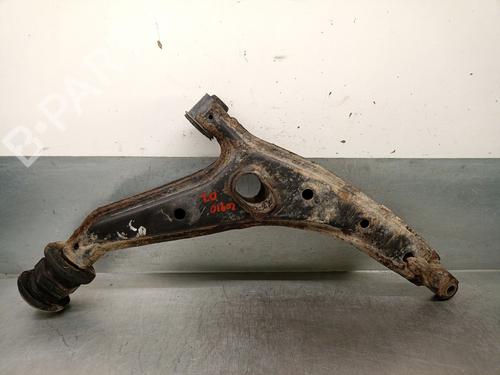 Used Left front suspension arm HONDA CR-V I (RD) 2.0 16V 4WD (RD1, RD3) (128 hp) 19163971