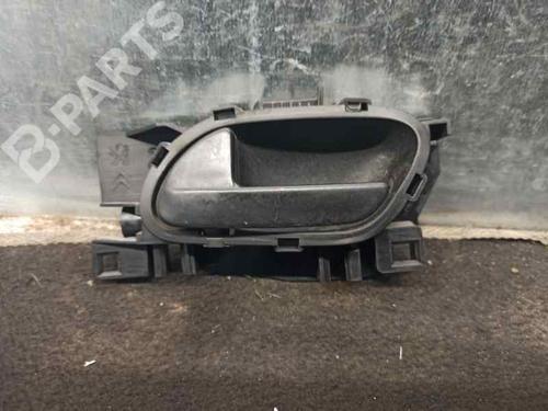 Used Front left interior door handle Front left interior door handle PEUGEOT PARTNER Box Body/MPV 1.6 HDi 16V (90 hp) 6695139 6695139