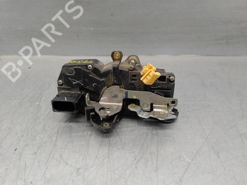 Used Front left lock CADILLAC SRX 3.6 (258 hp) 16855179