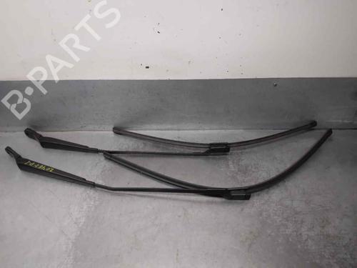 Front windshield wiper arm PEUGEOT 5008 (0U_, 0E_) 2.0 HDi 150 / BlueHDi 150 | BP18112151C143 