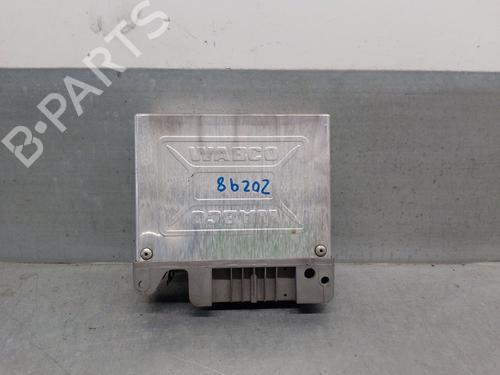 Used Control unit LAND ROVER RANGE ROVER II (P38A) 2.5 D 4x4 (136 hp) 18898218