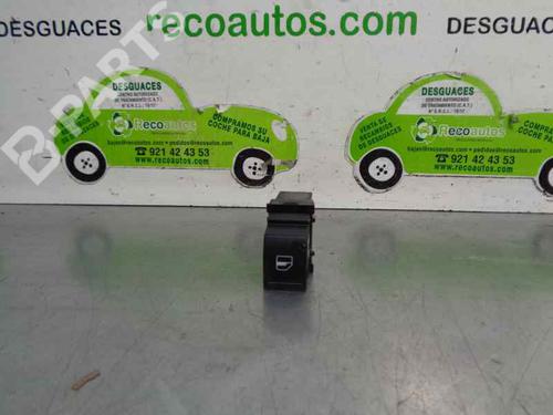 Used Right front window switch Right front window switch VW GOLF VI (5K1) 1.6 TDI (105 hp) 5803821 5803821