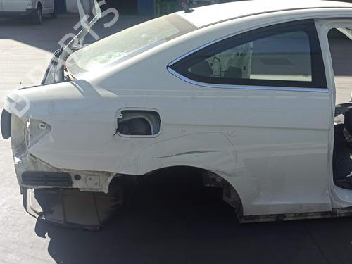 right-rear-fenders-mercedes-benz-c-class-coupe-c204-a2046301807-corte-carroceria-2011-15618439 main image