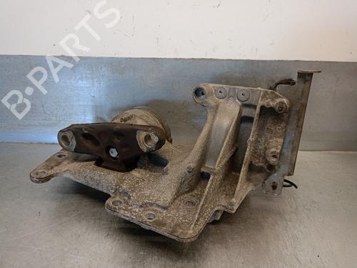 Used Engine mount RENAULT KOLEOS I (HY_) 2.0 dCi 4x4 (HY0K) (150 hp) 18460577