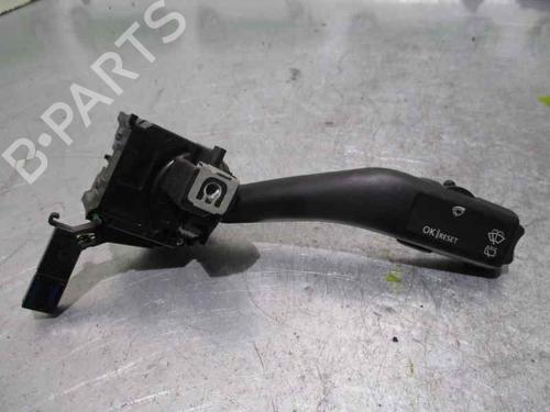 Used Steering column stalk SEAT LEON (1P1) 2.0 TDI 16V (140 hp) 2098577