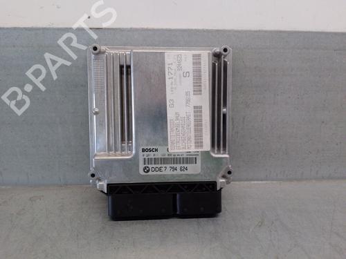 Used Engine control unit (ECU) BMW 3 (E46) 320 d (150 hp) 19033564