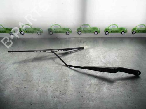 Used Front windshield wiper arm DAEWOO LANOS (KLAT) 1.3 (75 hp) 3471034