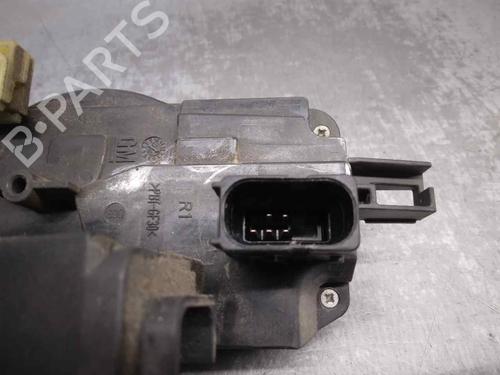 Front right lock OPEL SIGNUM Hatchback (Z03) 3.0 V6 CDTI (F48) | BP18405667C97 