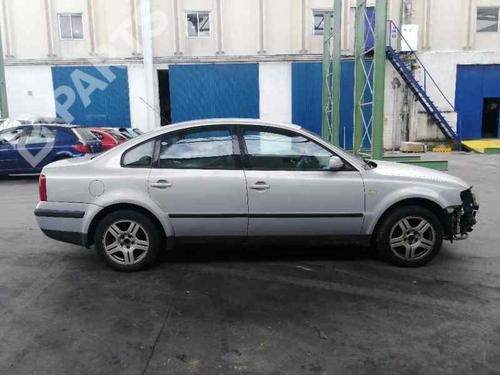 Left rear window switch VW PASSAT B5 (3B2) 1.9 TDI 4motion | BP6978045C108  - Image 8