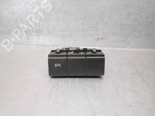 Used Switch PEUGEOT 5008 (0U_, 0E_) 2.0 HDi 150 / BlueHDi 150 (150 hp) 18110703
