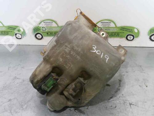 Used Windscreen washer tank Windscreen washer tank SUBARU OUTBACK (BE, BH) 3.0 H6 AWD (BHE) (209 hp) 7447819 7447819