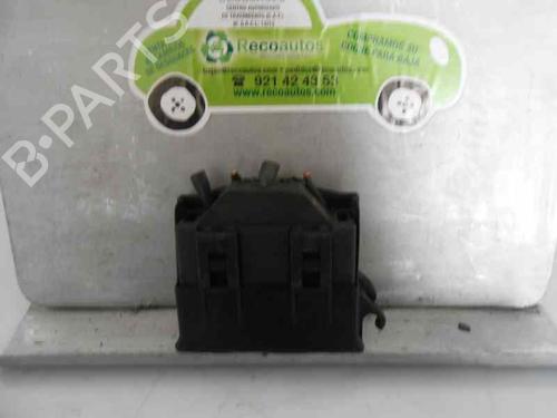 Used Fuse box FORD FIESTA V (JH_, JD_) 1.3 (69 hp) 2060139