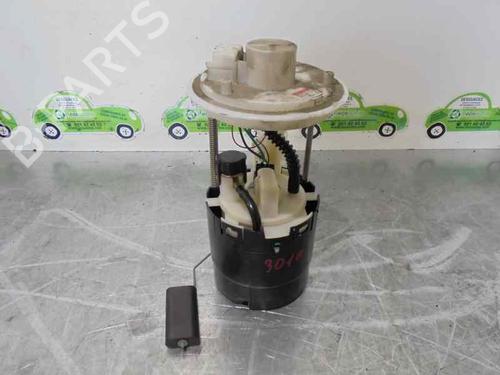 Used Fuel pump HYUNDAI H-1 / STAREX Bus (A1) 2.5 CRDi (140 hp) 2071306