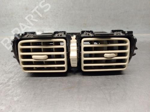 Used Air vent INFINITI QX70 30d AWD (238 hp) 19112374