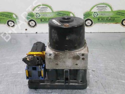 Used ABS pump RENAULT LAGUNA II Grandtour (KG0/1_) 1.9 dCi (KG0G) (120 hp) 2123552