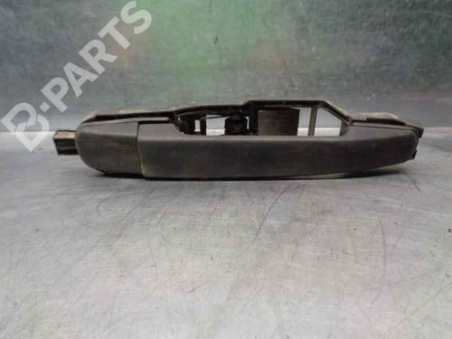 Used Rear right exterior door handle Rear right exterior door handle MERCEDES-BENZ M-CLASS (W163) ML 270 CDI (163.113) (163 hp) 8174825 8174825